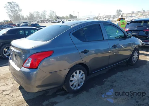 2016 Nissan Versa 1.6 S z USA, uszkodzony, nr VIN 3N1CN7AP5GL907331